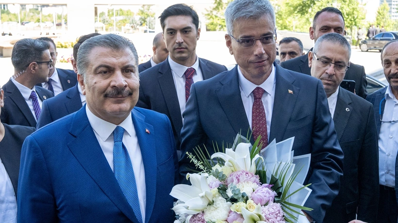Kemal Memişoğlu'nun Başı Fahrettin Koca'nın Enkazıyla Dertte! İşte Yeni Bakanın Elindeki Sorun Listesi...